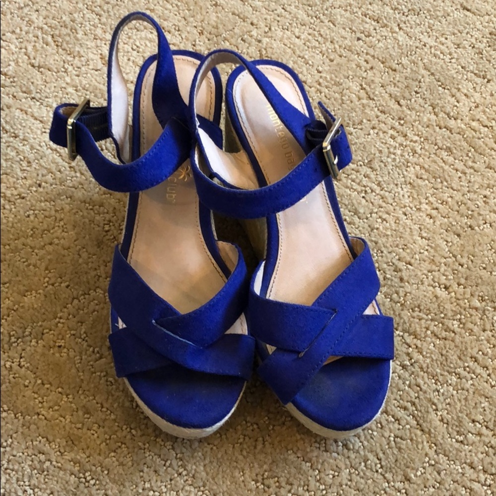 navy blue heels